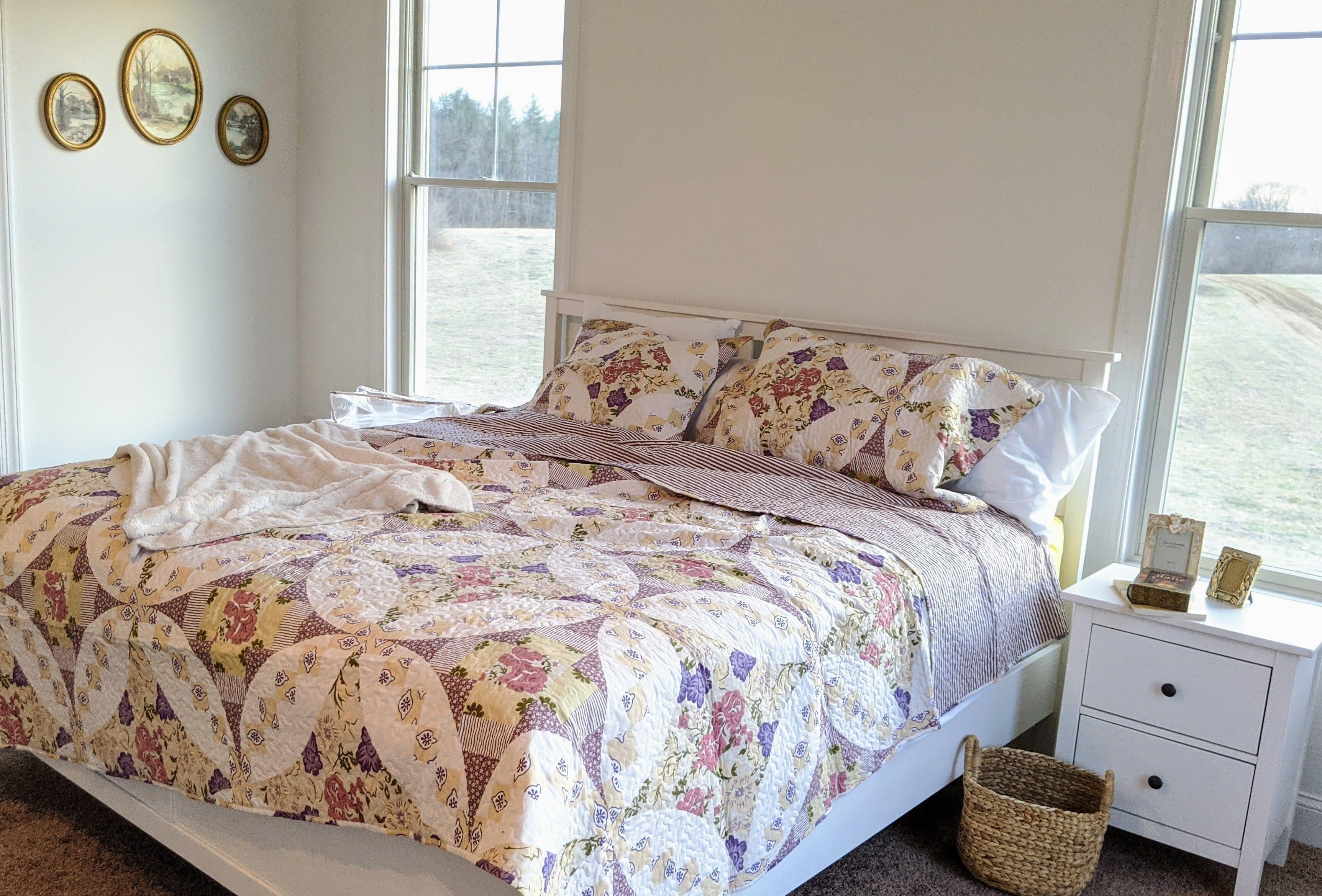 Wisteria Cottage Roses Quilted Bedspread Set (HS-1003)