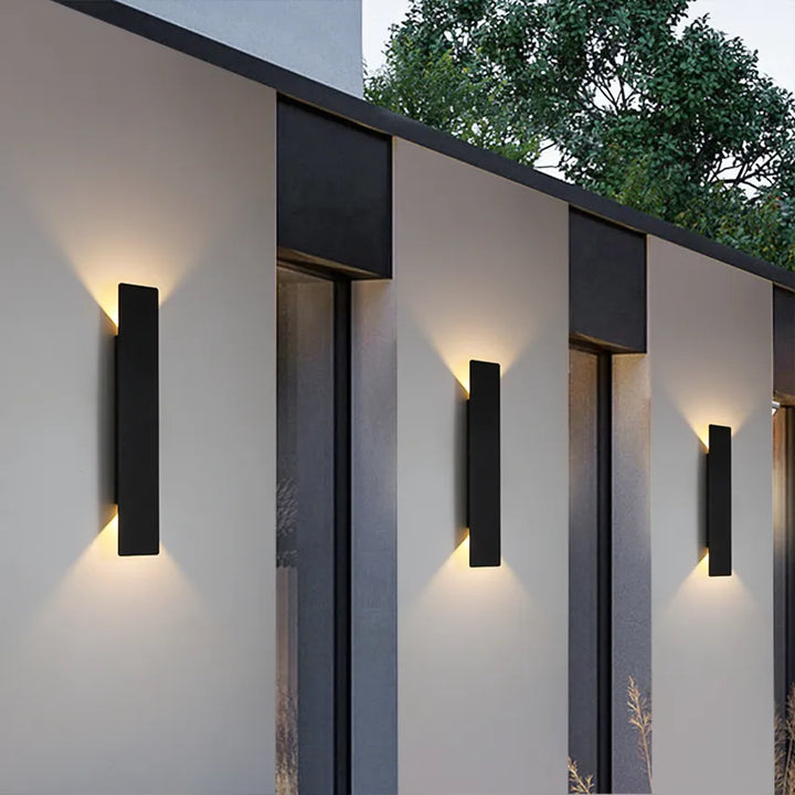 Élise's Sleek Outdoor LED Strip Wall Lamp - 18W Black Aluminum for Bedroom and Exterior