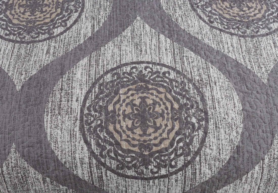 Rustic Grey Mosaic Medallion Reversible Quilted Bedspread Set (SD16299)